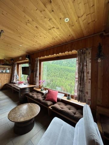 Edelweiss Hotel Champoluc Exterior photo